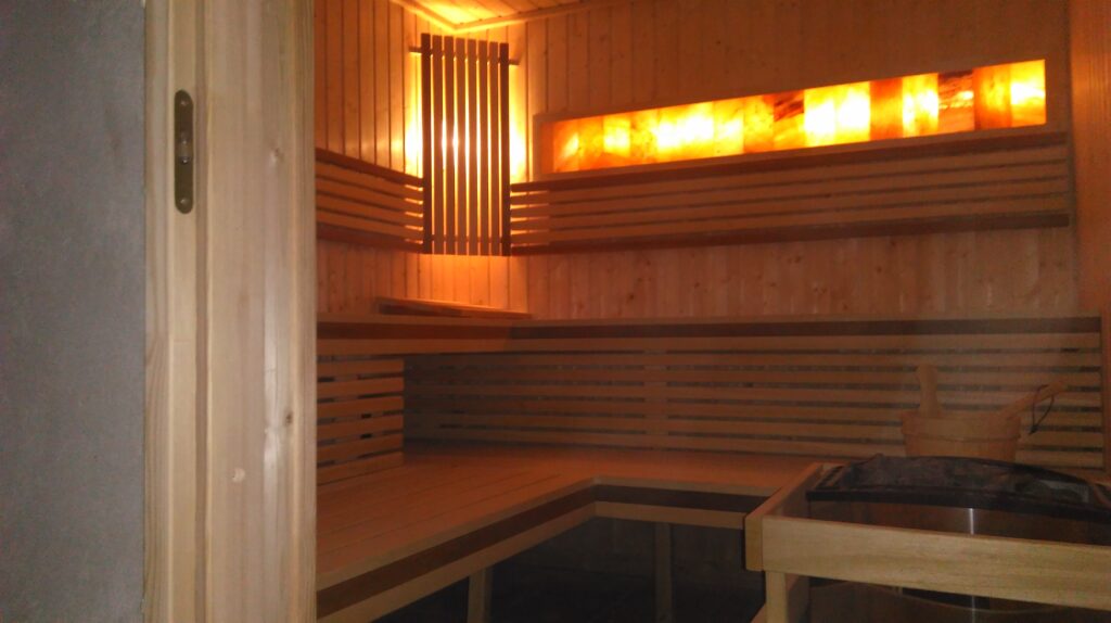 montaż sauny, sauna fińska